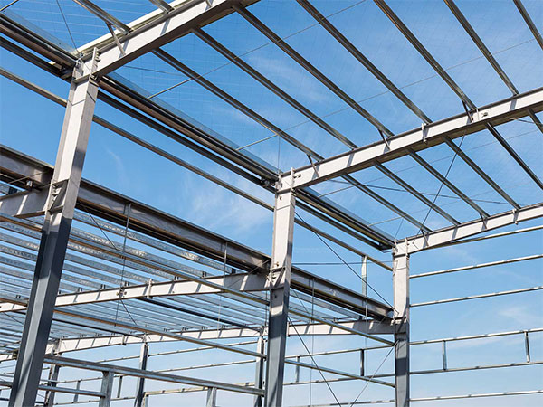 Cálculo de Estructuras de Acero Conformado en Frío y Steel Framing